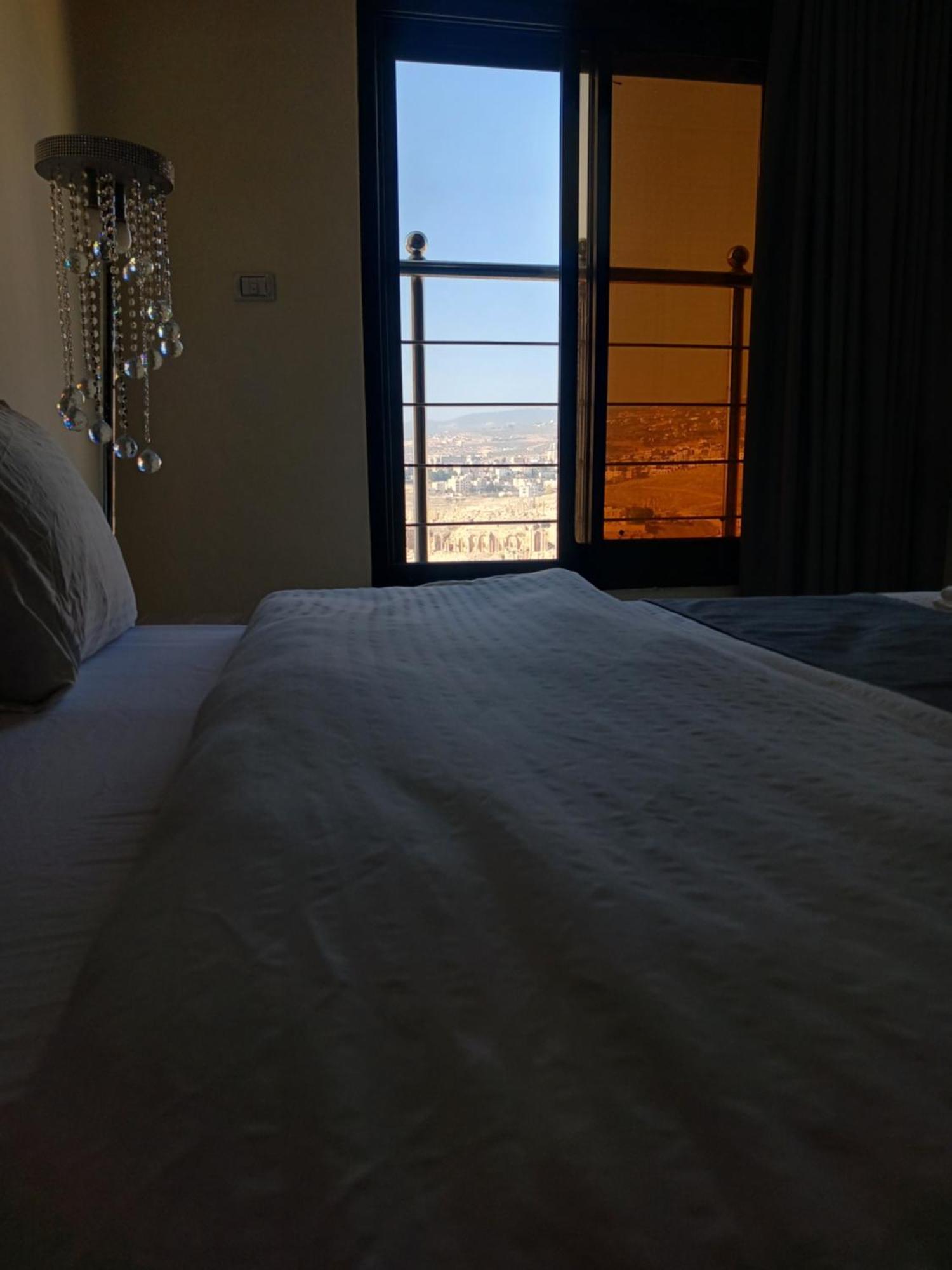 Dream House Hotel Jarash Extérieur photo